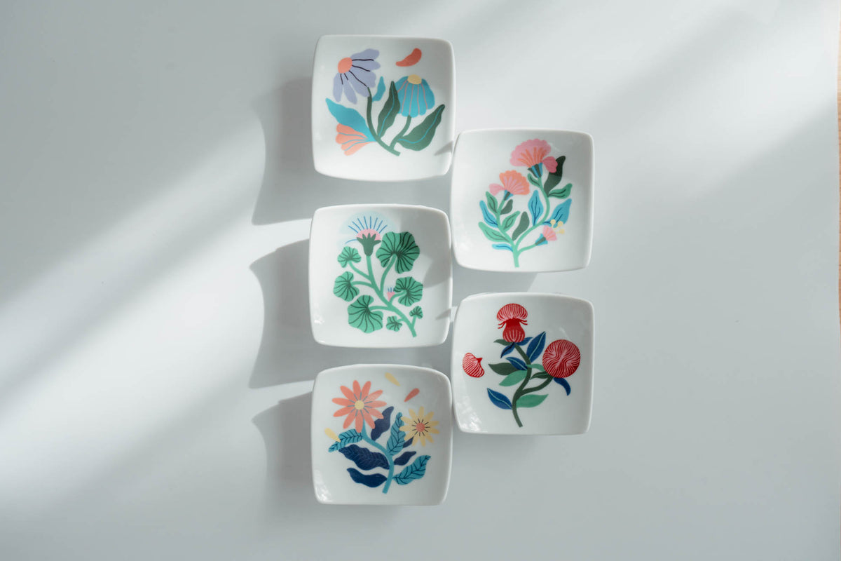 so are we x 海外アーティスト x 波佐見焼】コラボプレート - Piment