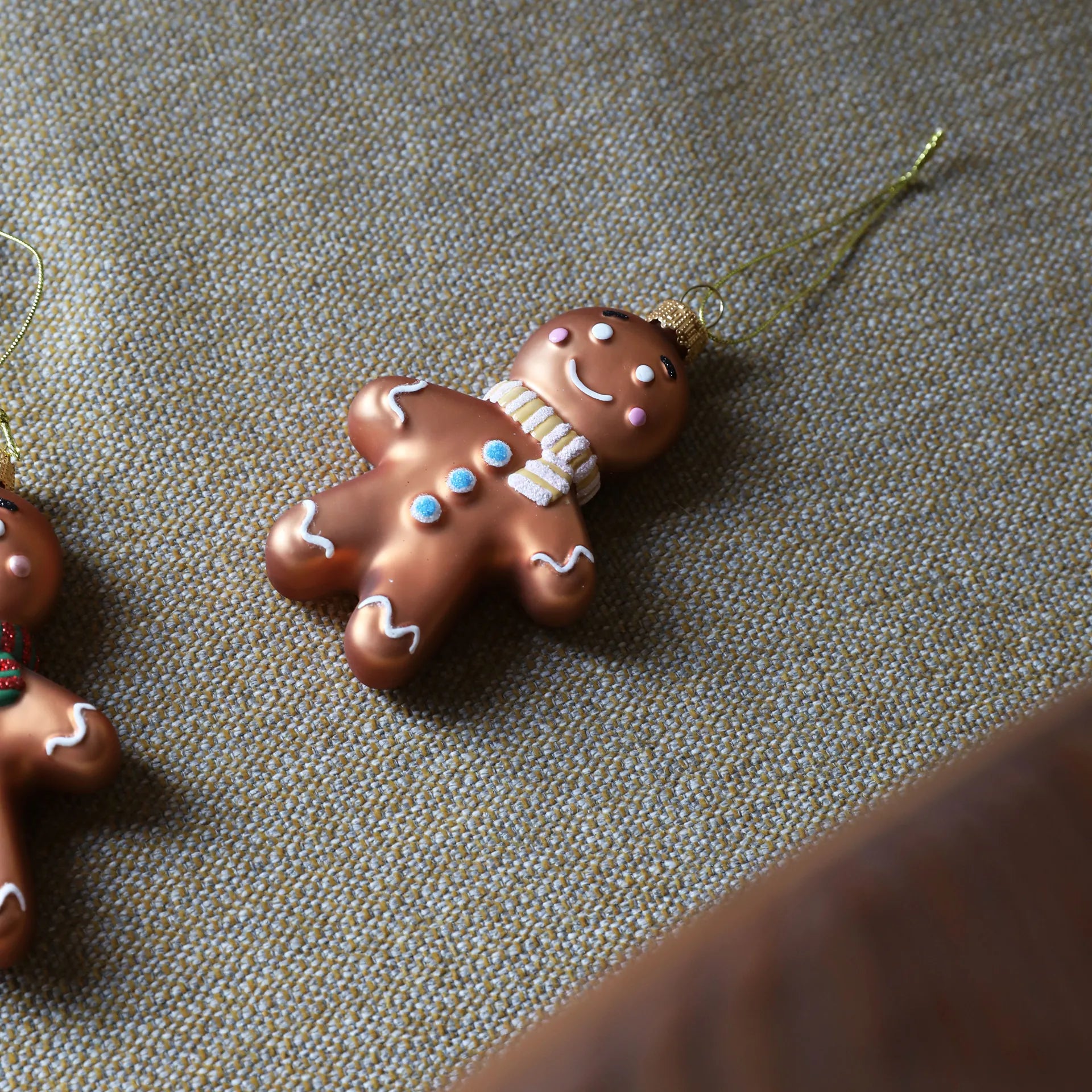 98D85FBC-6715-4F42-A148-