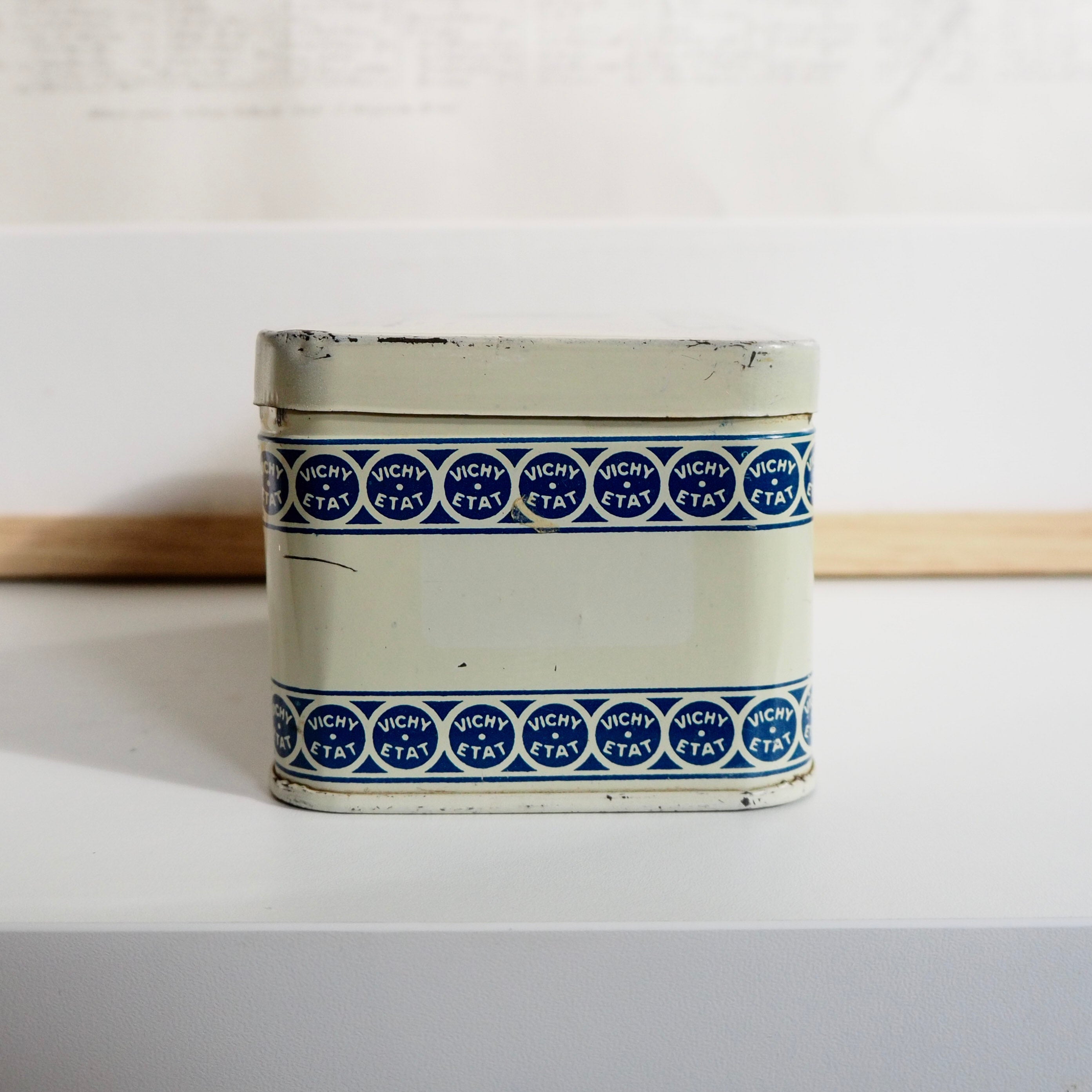 Vintage】Vichy pastilles box | so are we