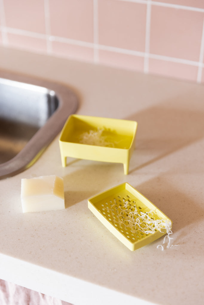Bubble Buddy - Soap Dish & Soap (mellow yellow)